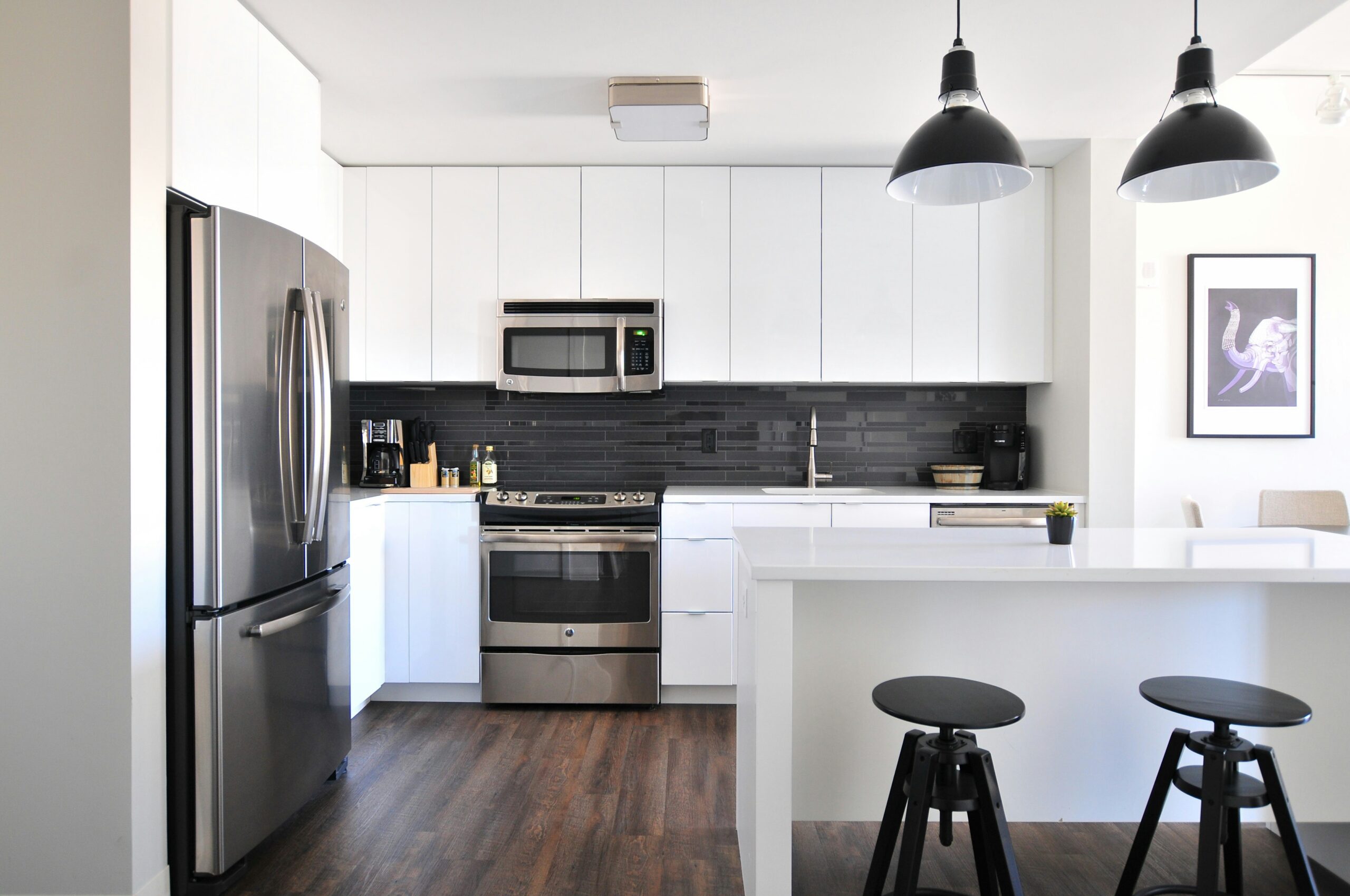 Infographic showing color palettes, storage tips, and room styling ideas